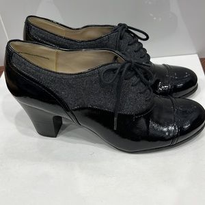 Nine West Black Patent Gray Fabric Spectator Pumps 2.5" Heel Anastasiao 8.5 M